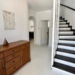 Сasa de vacaciones 3 Bdr House Ambrosia *